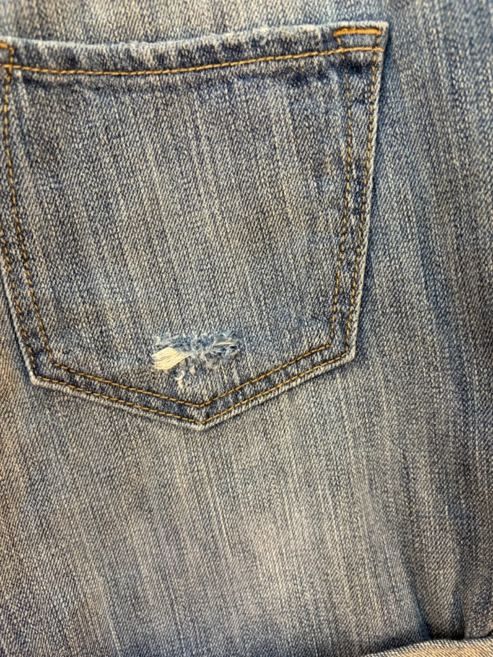 LOFT Distressed Denim Jean Shorts, color Blue size 26/2 (NWT) - Picture 6 of 10